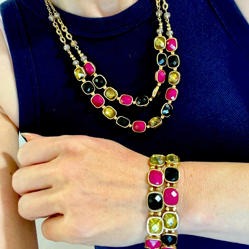 WHBM necklace and bracelet set